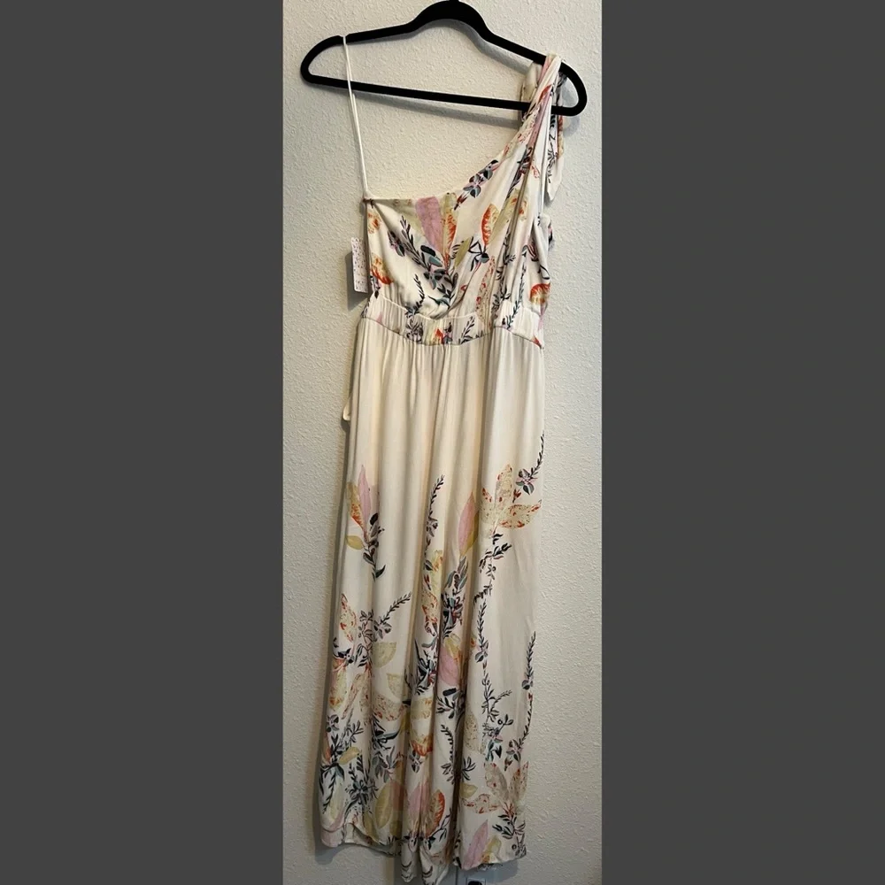 #1568 NWT Free People Island Time One Shoulde Jumpsuit cropped medium